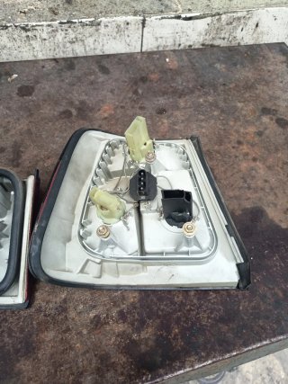 Piloto Trasero Derecho BMW E34