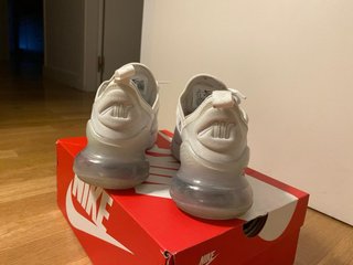 Nike Air Max 270 (GS) Talla 38