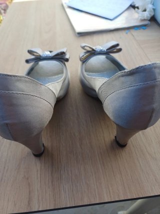 Zapatos mujer plata 39 abiertos delante