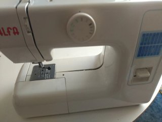 Máquina de coser Alfa JD 1804