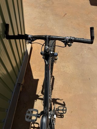 Bicicleta Mondraker XC doble de 26”
