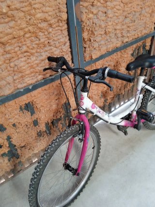 Bicicleta MTB 24 Niña/o