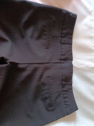 Pantalones de traje acampanados, tela fresquita.