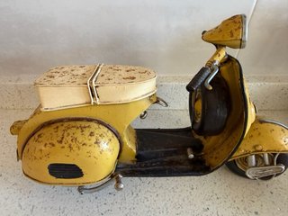 Maqueta Vespa Vintage Metal