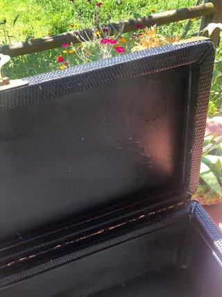 Baúl de almacenamiento de mimbre y madera