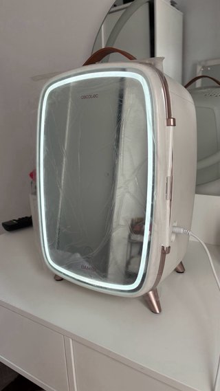 Nevera cosméticos Cecotec Conga 6L LED