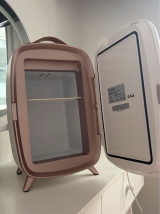 Nevera cosméticos Cecotec Conga 6L LED