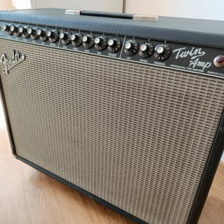 Amplificador Fender Twin Amp 100W Válvulas