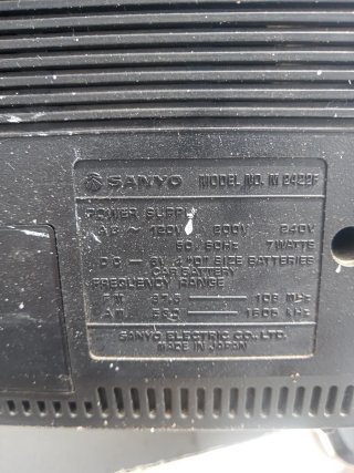 Radio Cassette Sanyo M2422 FM/AM Años 80