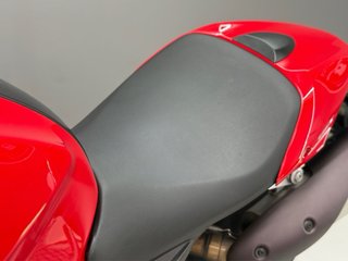 DUCATI MONSTER 696