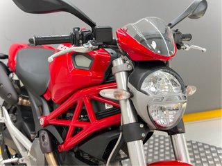 DUCATI MONSTER 696