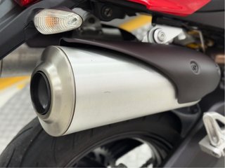 DUCATI MONSTER 696