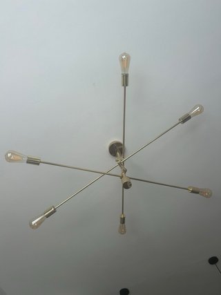 Lámpara de techo moderna brazos dorados