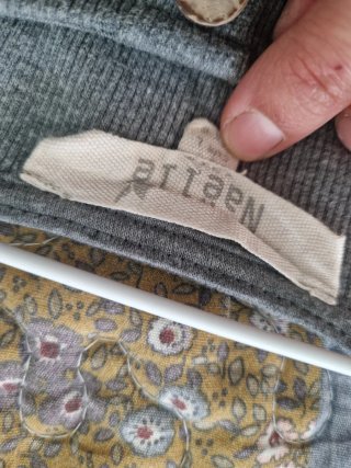 Jersey gris manga larga botones