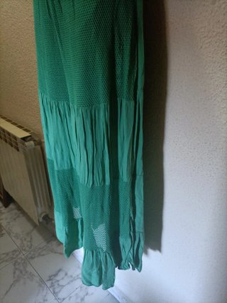 Falda larga verde con textura
