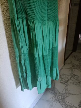 Falda larga verde con textura