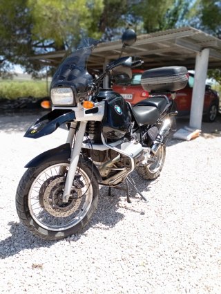 BMW R1100GS