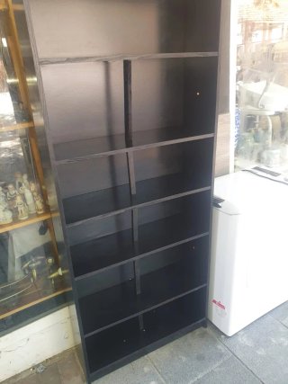 Estantería librería de madera negra