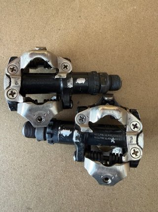 Pedales automáticos Shimano