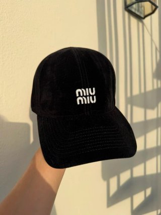 Gorra Miu Miu Terciopelo Negro