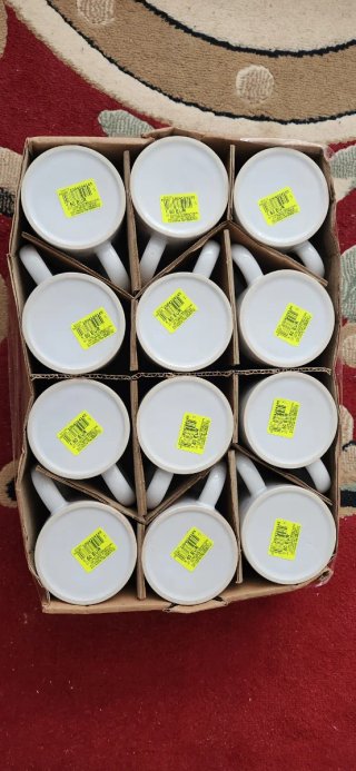 Set di 12 tazze di ceramica con design natalizio