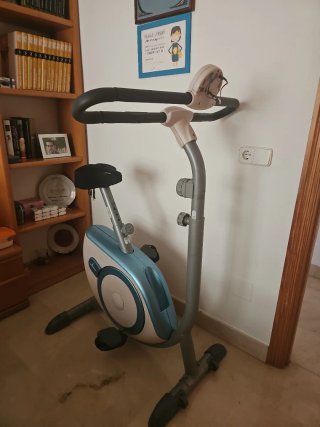 Bicicleta Estática B'Twin Azul