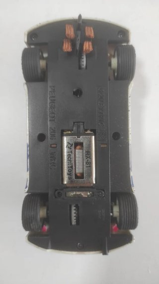 Scalextric Peugeot 206 WRC Efecto Barro