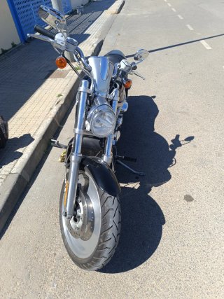 Harley Davidson V Road