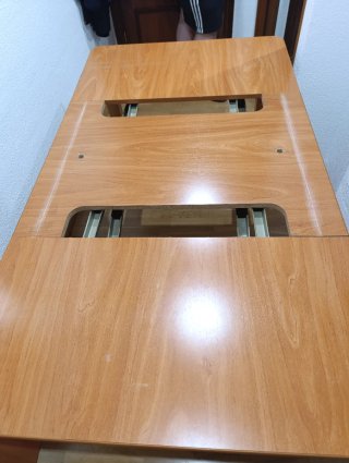 Mesa extensible + 3 sillas