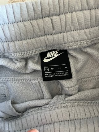 Sudadera y pantaloNike Air Colorblock Gris y Negro
