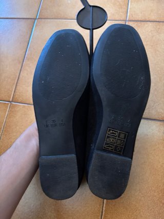 Manoletinas Primark Talla 35 Negras