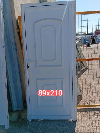 Puerta blindada blanca