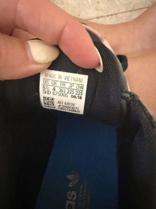 Tenis Adidas Mujer Negro y Rosa