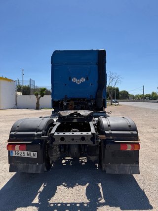 Mercedes-Benz Arocs 1880 had 4x4  2016