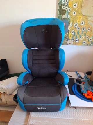Silla de coche y elevador Versia