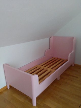 Cama infantil rosa Ikea Busunge