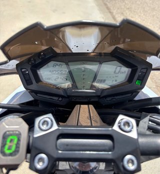 Kawasaki Z800 Performance Negra/Verde/Blanca