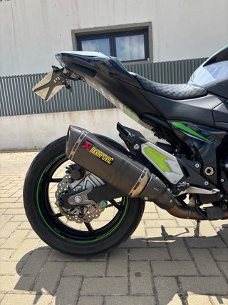 Kawasaki Z800 Performance Negra/Verde/Blanca