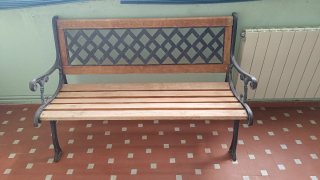 Banco de forja y madera
