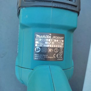 Sierra de sable Makita JR3050T + Cuchillas