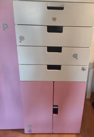Armario infantil Stuva Ikea rosa y blanco