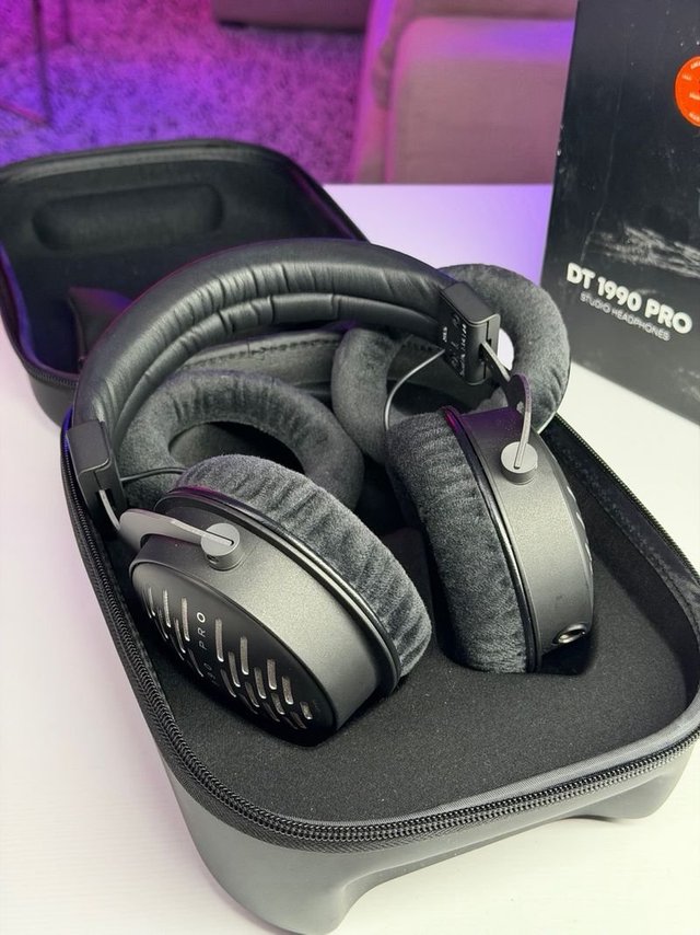 Beyerdynamic DT 1990 Pro
