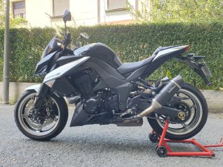 Kawasaki Z1000