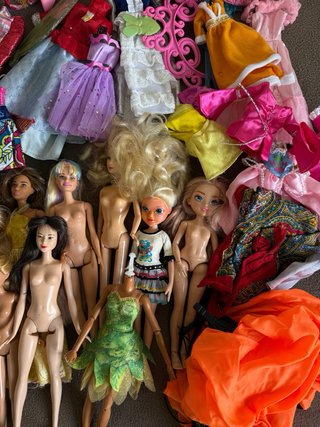 Lote de Muñecas Barbie y Accesorios