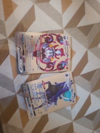 Cartas Pokémon Chandelure VMAX y Gardevoir V