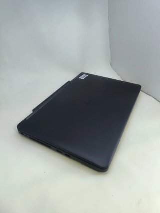 Ordenador portatil Dell Latitude E5540