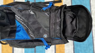 Mochila BMW Athletics Negra y Azul. (original)