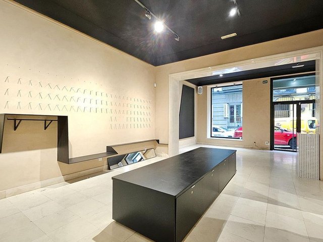 Local comercial en alquiler en Cortes - Huertas en Madrid - Imagen 2