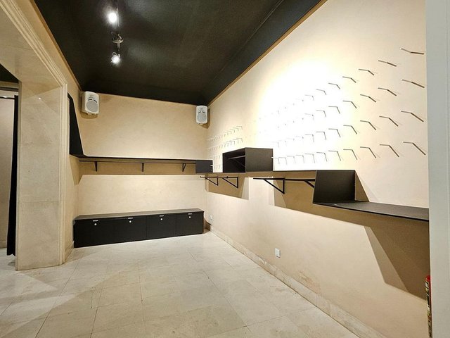 Local comercial en alquiler en Cortes - Huertas en Madrid - Imagen 12