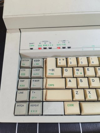 Máquina de escribir Brother CE-600